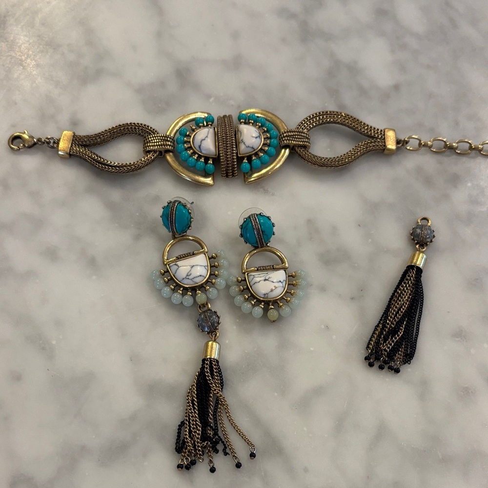 Elegant faux Gold and Turquoise Jewelry Set